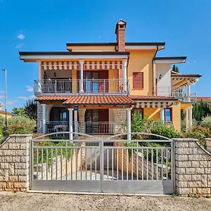  Apartment Haus Ana Kroatien